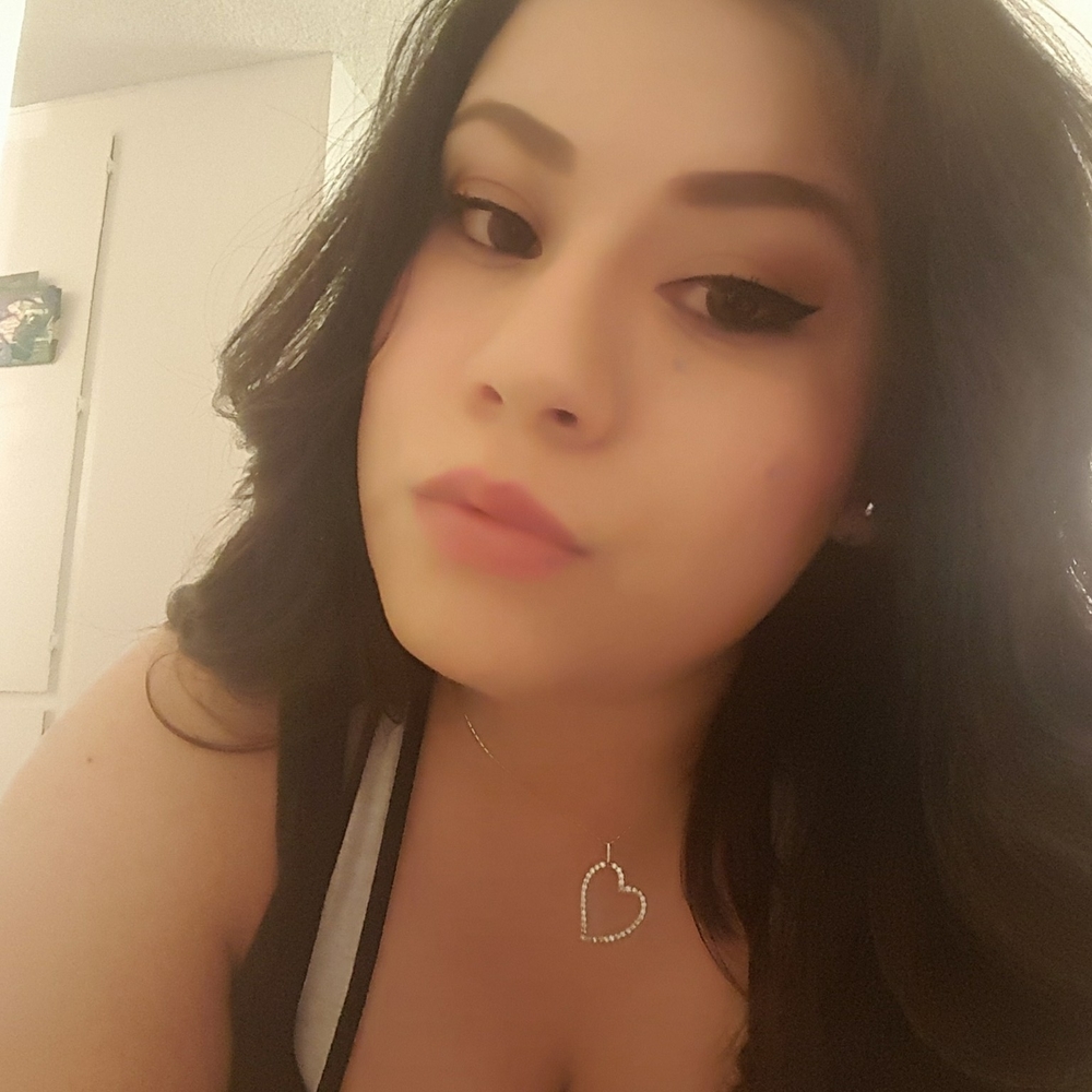 Meet your Posher, Cynthia